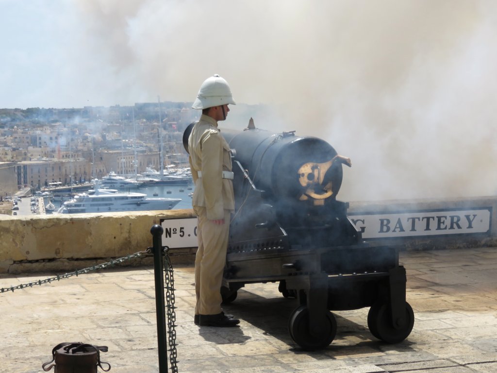 noon gun firing in Valletta